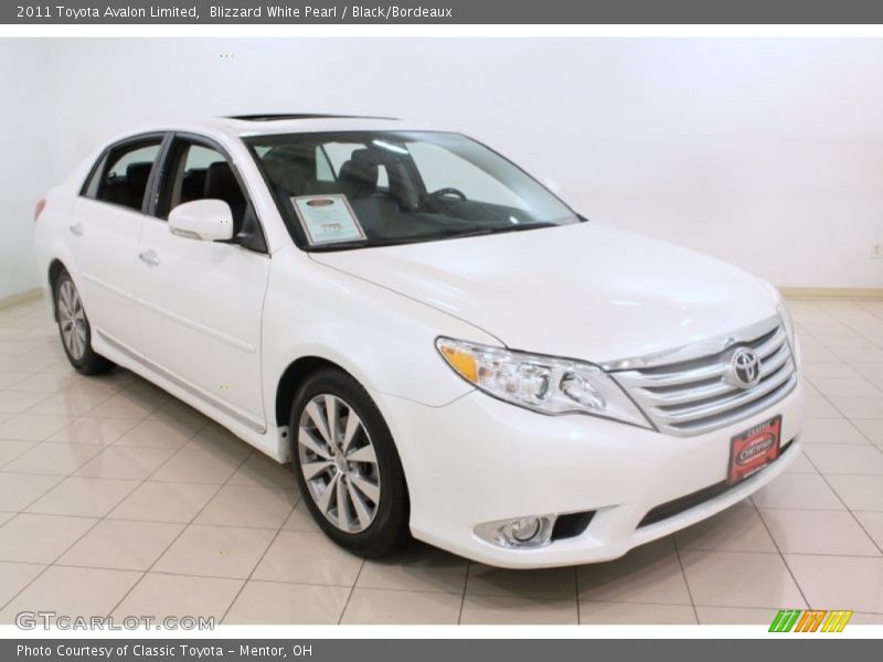 Blizzard White Pearl / Black/Bordeaux 2011 Toyota Avalon Limited