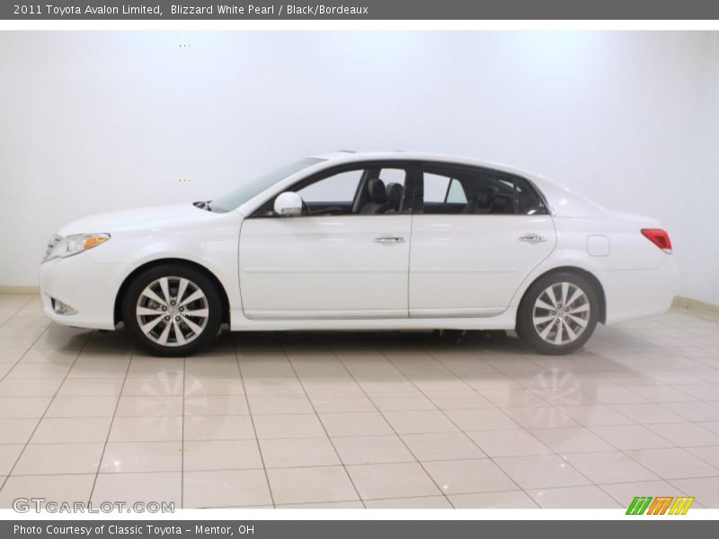 Blizzard White Pearl / Black/Bordeaux 2011 Toyota Avalon Limited
