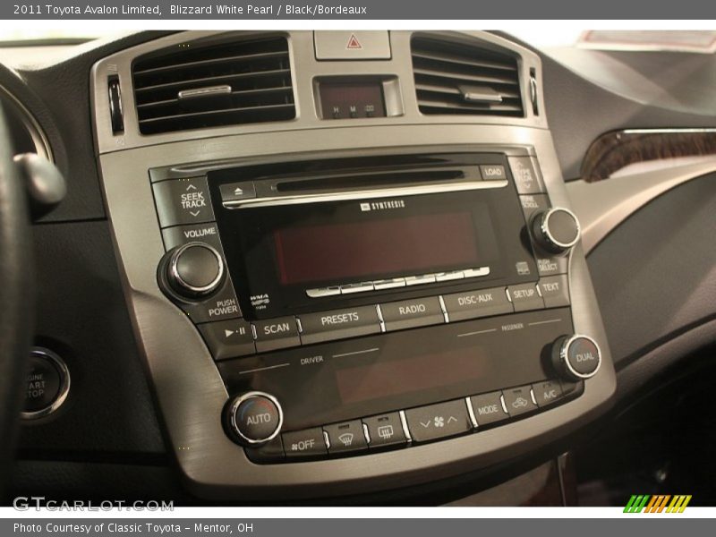 Blizzard White Pearl / Black/Bordeaux 2011 Toyota Avalon Limited