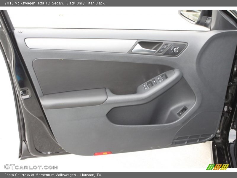 Black Uni / Titan Black 2013 Volkswagen Jetta TDI Sedan