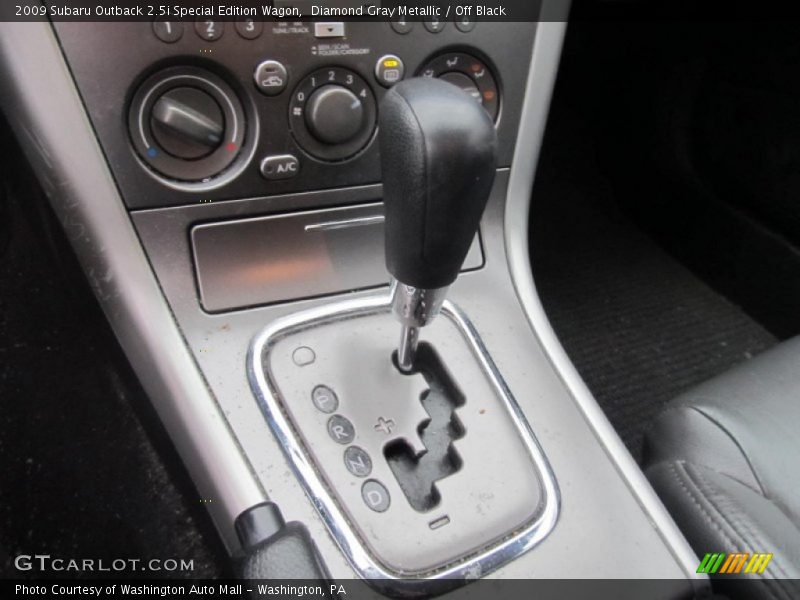 Diamond Gray Metallic / Off Black 2009 Subaru Outback 2.5i Special Edition Wagon