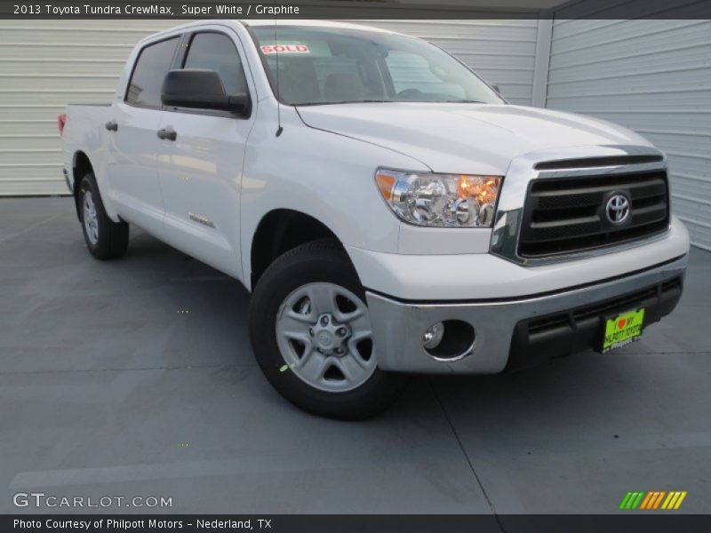Super White / Graphite 2013 Toyota Tundra CrewMax