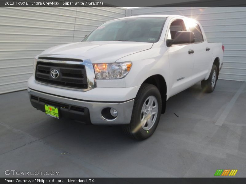 Super White / Graphite 2013 Toyota Tundra CrewMax