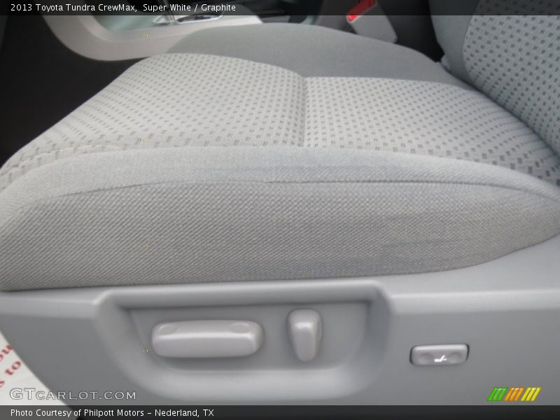 Super White / Graphite 2013 Toyota Tundra CrewMax