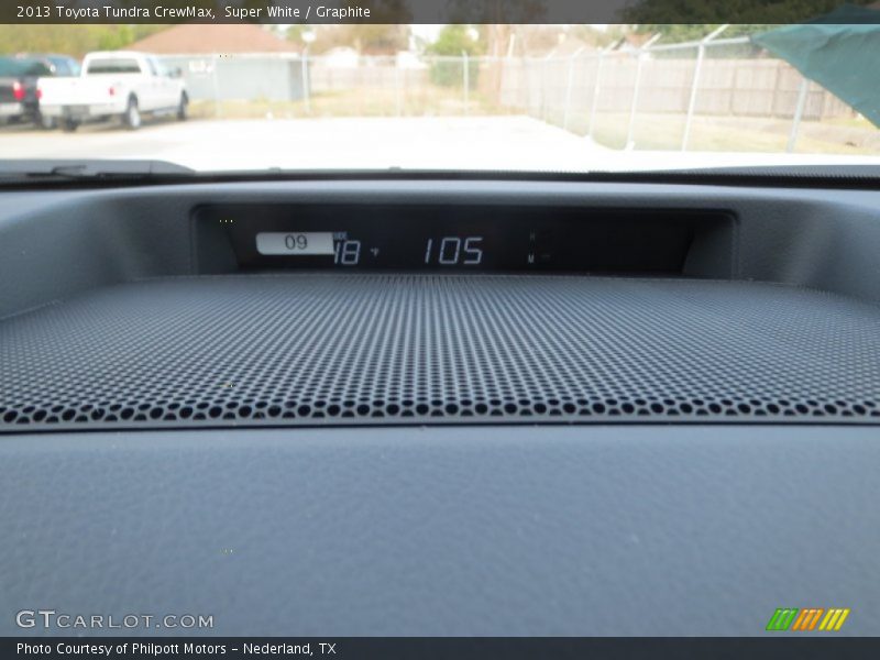Super White / Graphite 2013 Toyota Tundra CrewMax
