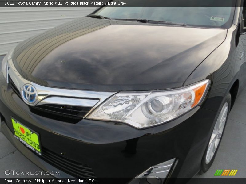 Attitude Black Metallic / Light Gray 2012 Toyota Camry Hybrid XLE
