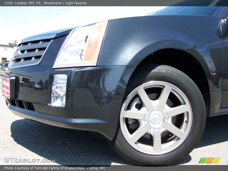 Moonstone / Light Neutral 2005 Cadillac SRX V6
