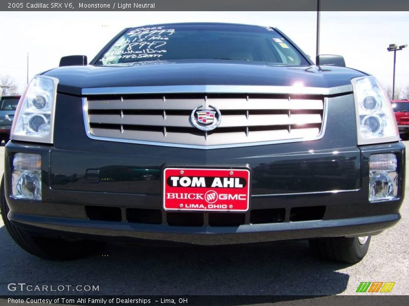 Moonstone / Light Neutral 2005 Cadillac SRX V6