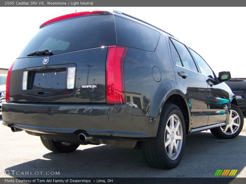 Moonstone / Light Neutral 2005 Cadillac SRX V6