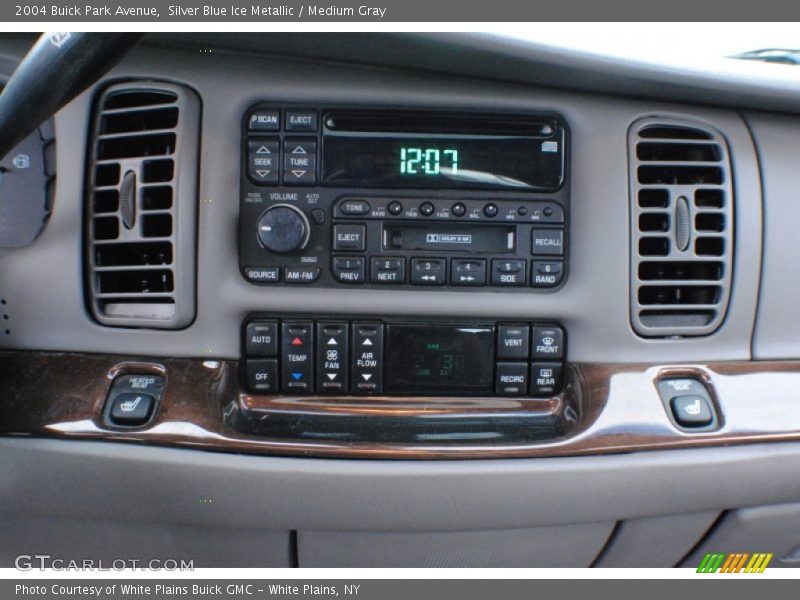 Silver Blue Ice Metallic / Medium Gray 2004 Buick Park Avenue