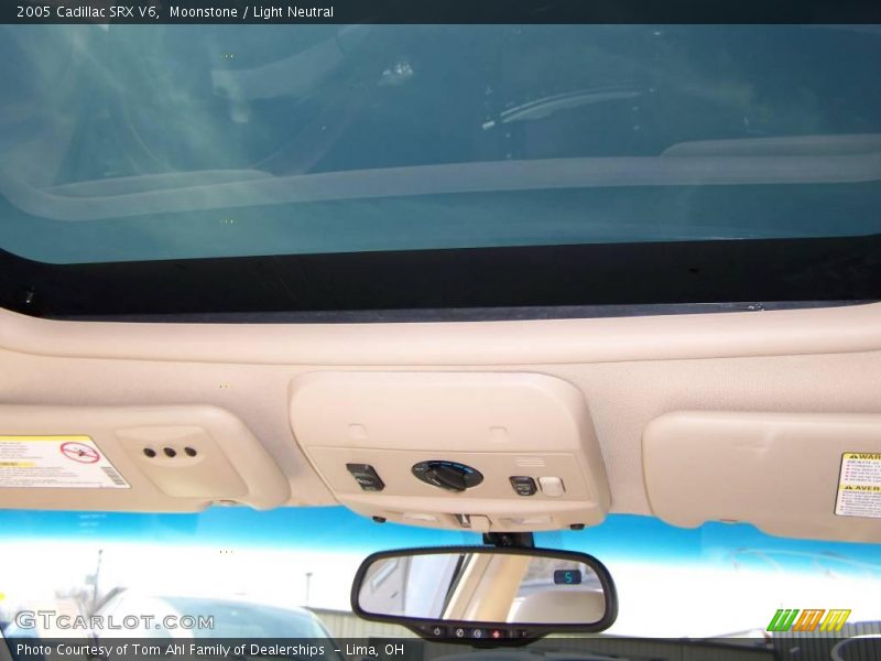 Moonstone / Light Neutral 2005 Cadillac SRX V6