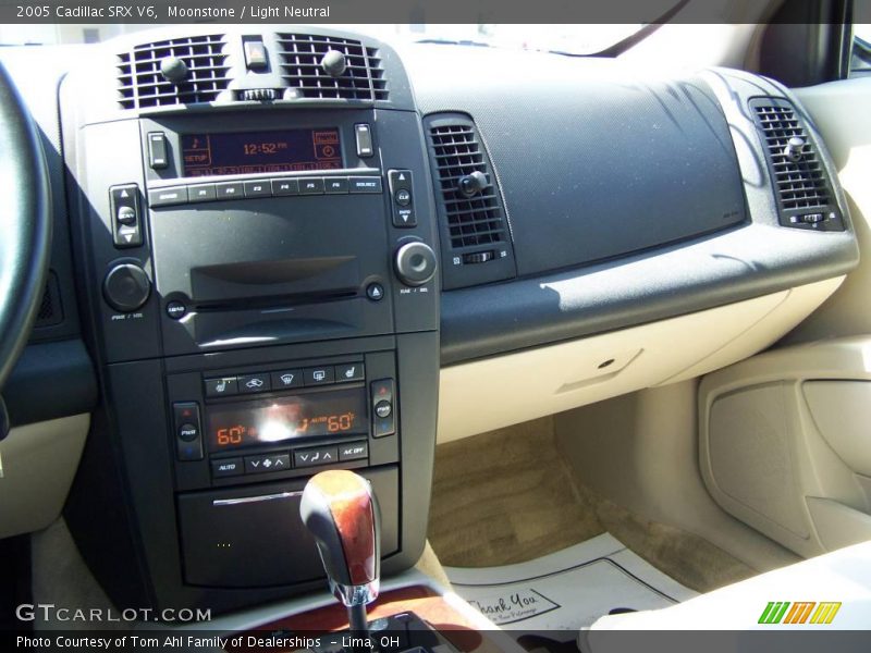 Moonstone / Light Neutral 2005 Cadillac SRX V6