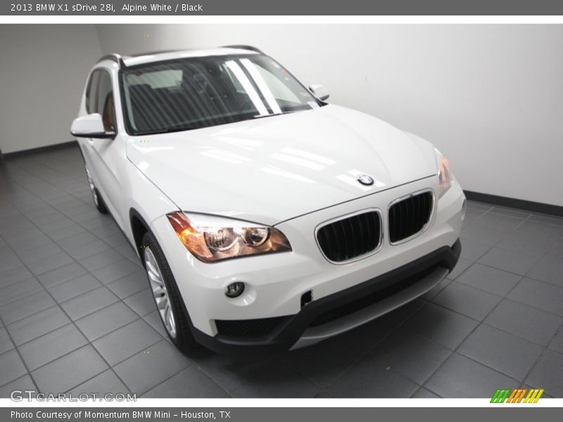 Alpine White / Black 2013 BMW X1 sDrive 28i