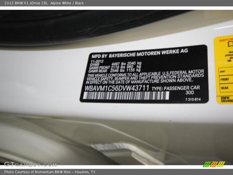 Alpine White / Black 2013 BMW X1 sDrive 28i