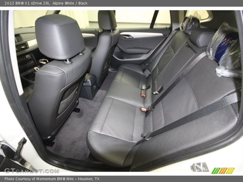 Alpine White / Black 2013 BMW X1 sDrive 28i