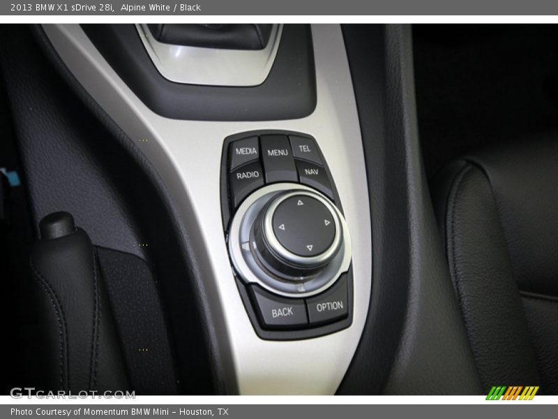 Alpine White / Black 2013 BMW X1 sDrive 28i