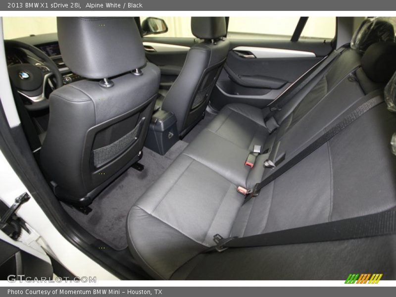 Alpine White / Black 2013 BMW X1 sDrive 28i