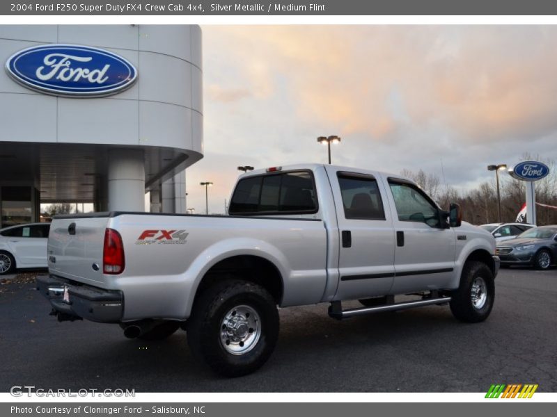 Silver Metallic / Medium Flint 2004 Ford F250 Super Duty FX4 Crew Cab 4x4
