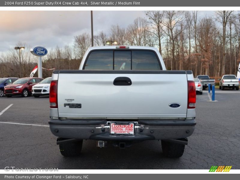 Silver Metallic / Medium Flint 2004 Ford F250 Super Duty FX4 Crew Cab 4x4