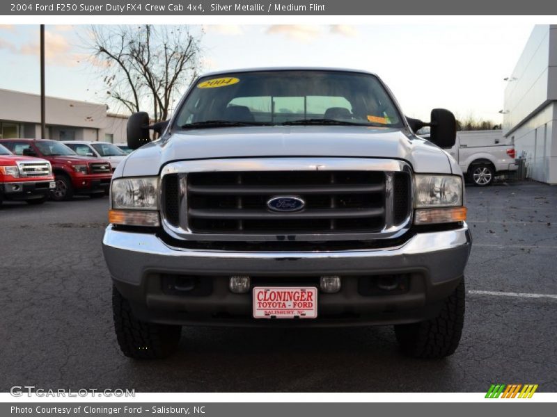 Silver Metallic / Medium Flint 2004 Ford F250 Super Duty FX4 Crew Cab 4x4