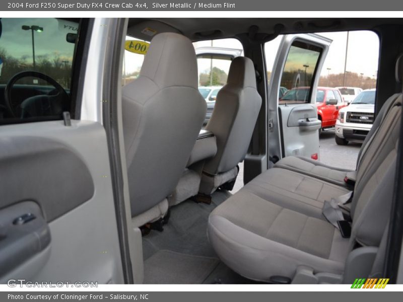 Silver Metallic / Medium Flint 2004 Ford F250 Super Duty FX4 Crew Cab 4x4