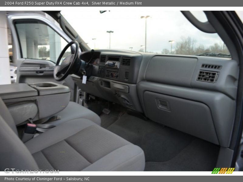 Silver Metallic / Medium Flint 2004 Ford F250 Super Duty FX4 Crew Cab 4x4