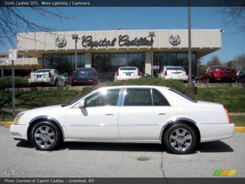 White Lightning / Cashmere 2006 Cadillac DTS