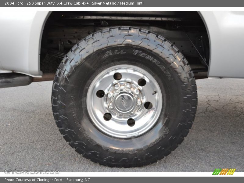 Silver Metallic / Medium Flint 2004 Ford F250 Super Duty FX4 Crew Cab 4x4