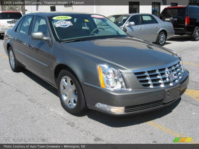 Titanium Metallic / Titanium 2006 Cadillac DTS Luxury