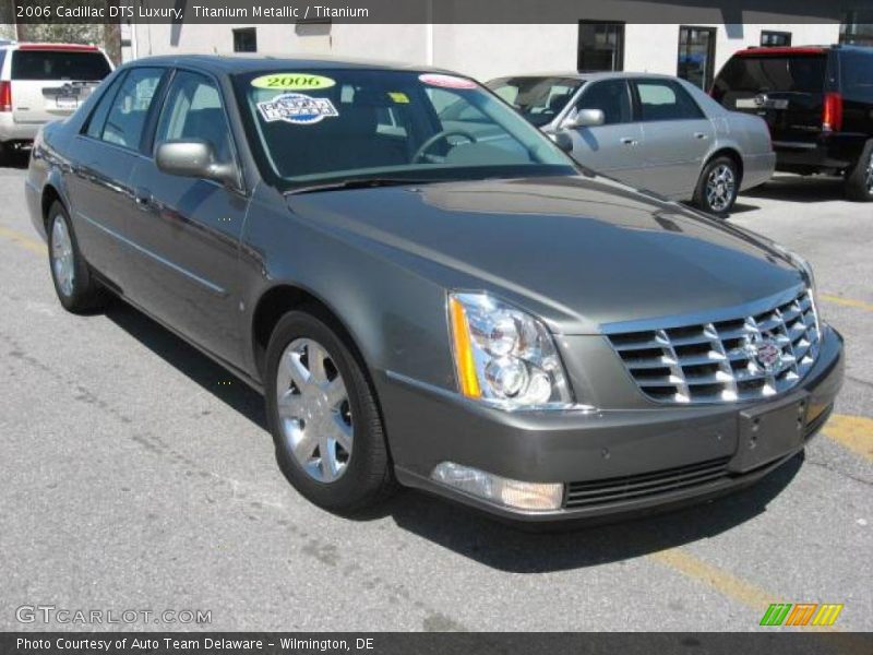 Titanium Metallic / Titanium 2006 Cadillac DTS Luxury