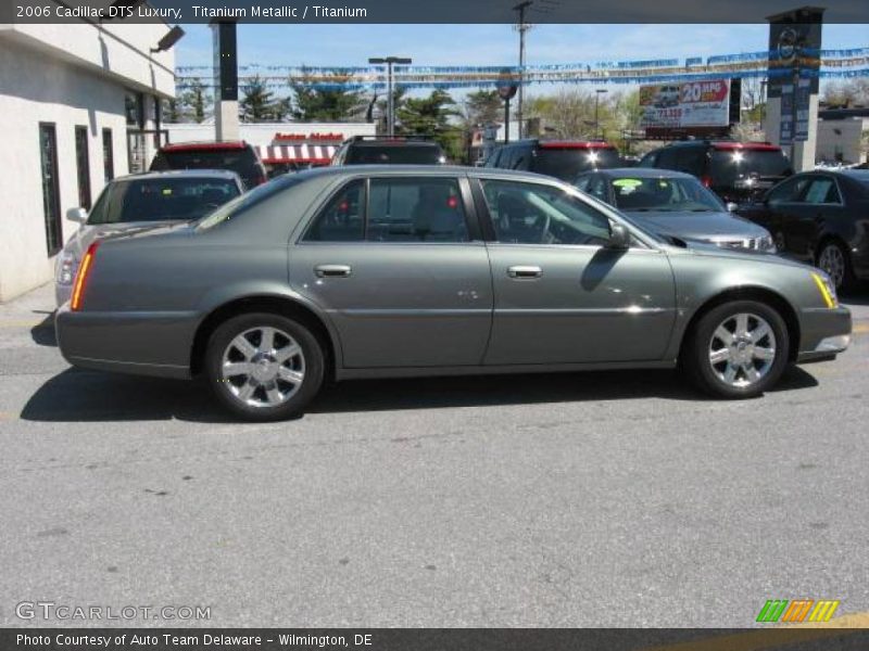 Titanium Metallic / Titanium 2006 Cadillac DTS Luxury