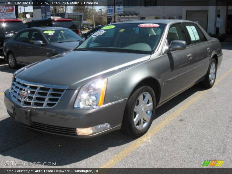 Titanium Metallic / Titanium 2006 Cadillac DTS Luxury