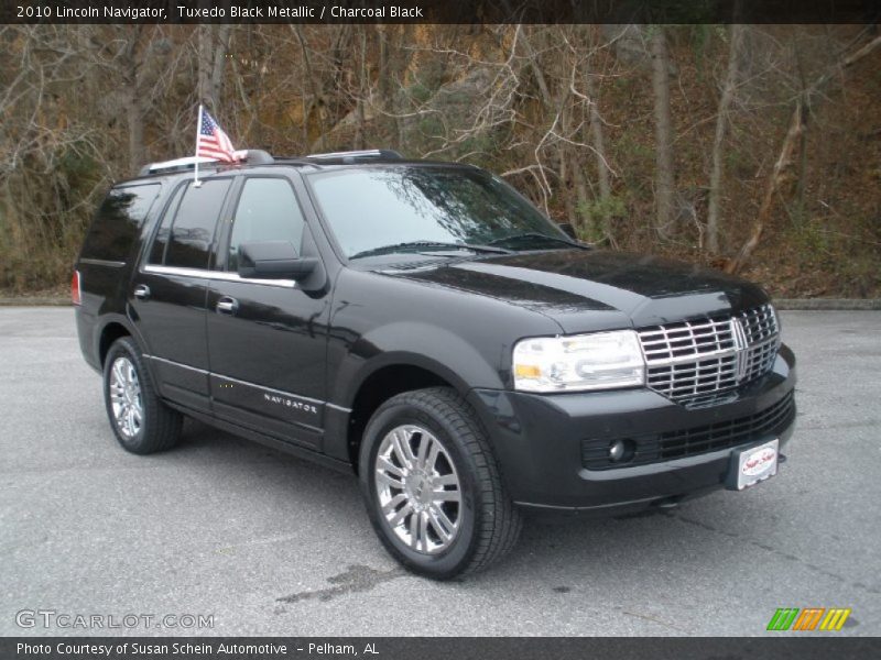 Tuxedo Black Metallic / Charcoal Black 2010 Lincoln Navigator