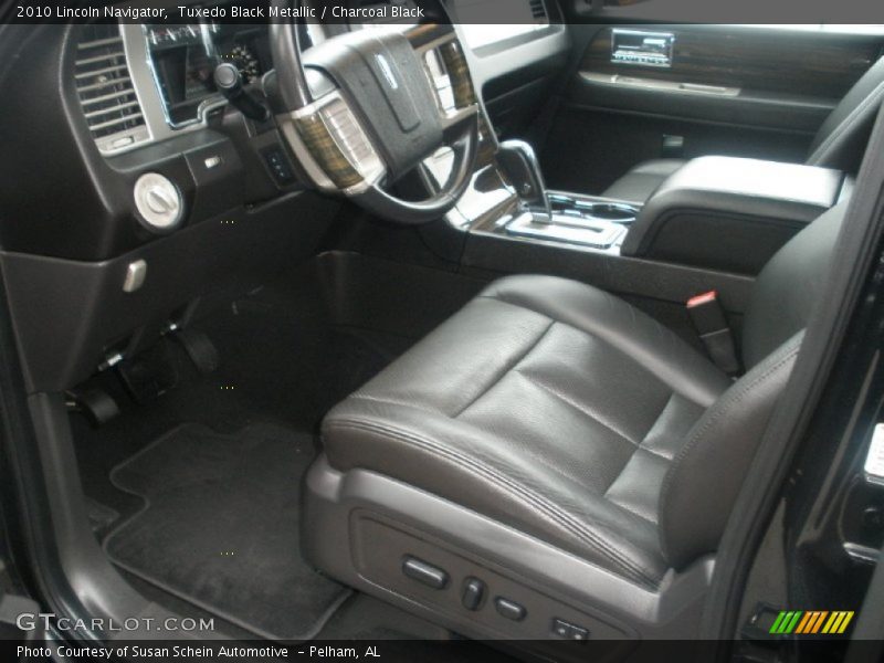 Tuxedo Black Metallic / Charcoal Black 2010 Lincoln Navigator