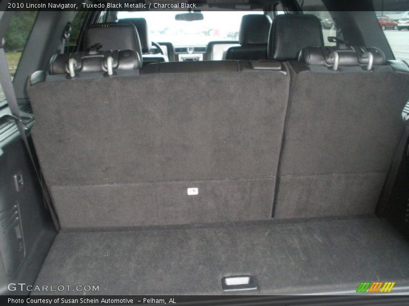 Tuxedo Black Metallic / Charcoal Black 2010 Lincoln Navigator