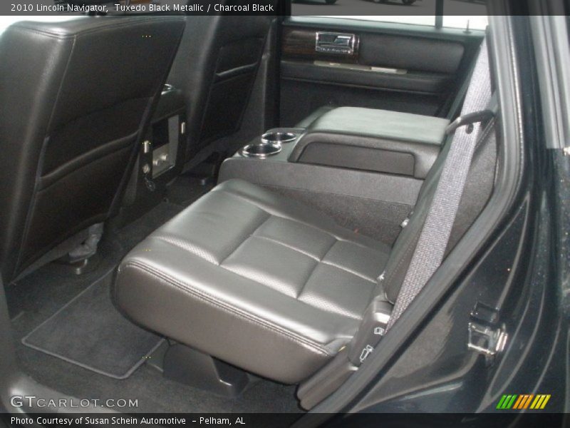 Tuxedo Black Metallic / Charcoal Black 2010 Lincoln Navigator
