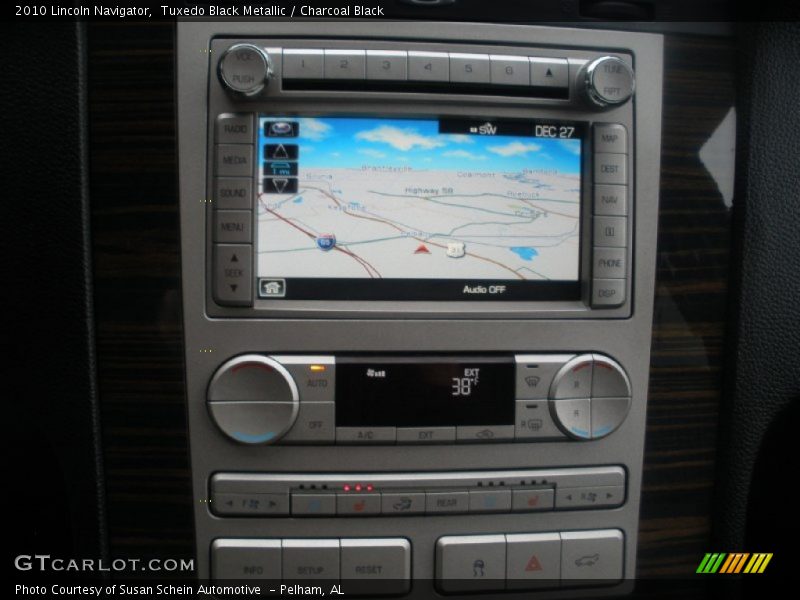 Tuxedo Black Metallic / Charcoal Black 2010 Lincoln Navigator
