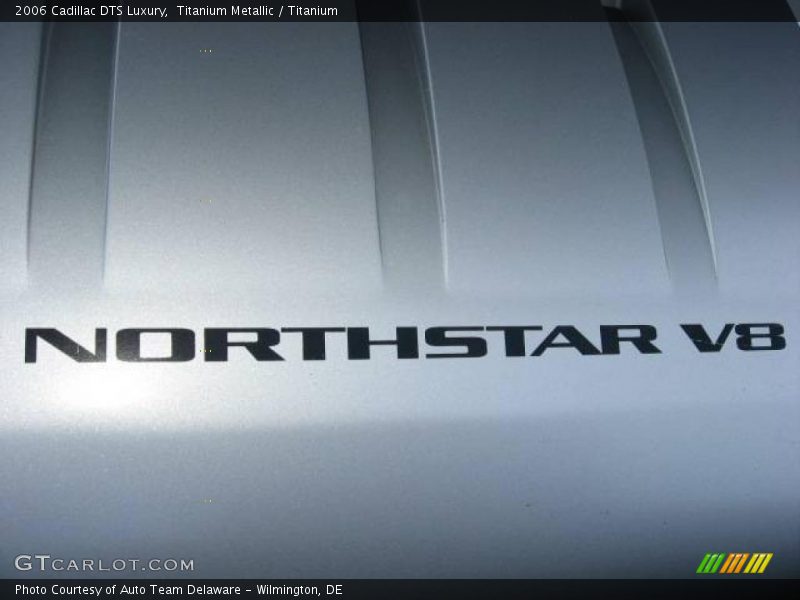 Titanium Metallic / Titanium 2006 Cadillac DTS Luxury