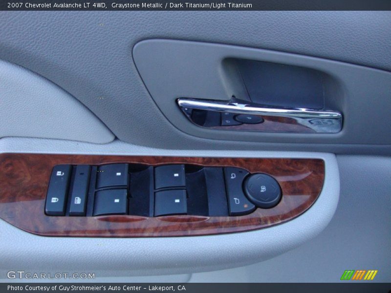 Graystone Metallic / Dark Titanium/Light Titanium 2007 Chevrolet Avalanche LT 4WD