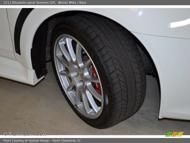 Wicked White / Black 2011 Mitsubishi Lancer Evolution GSR