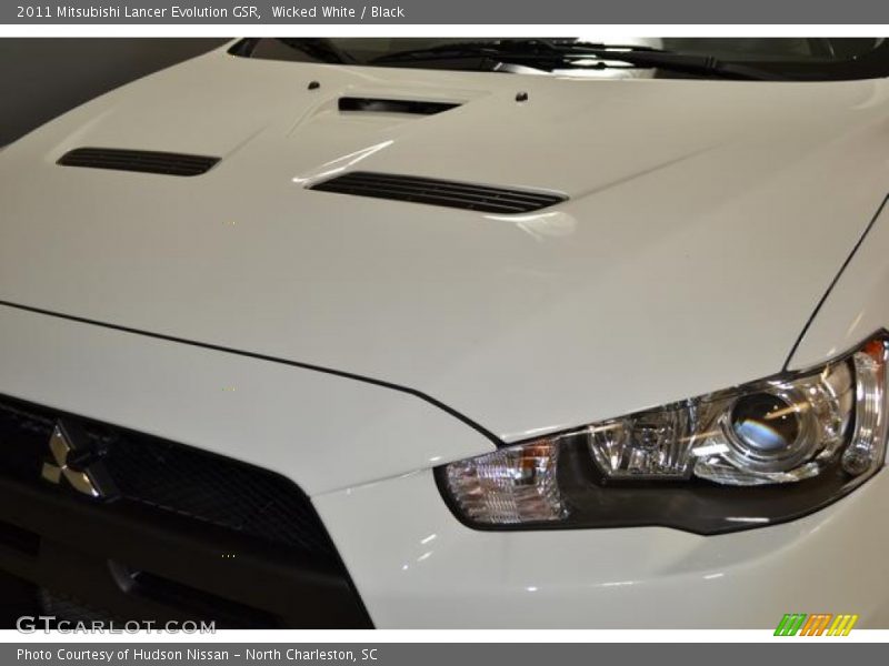 Wicked White / Black 2011 Mitsubishi Lancer Evolution GSR