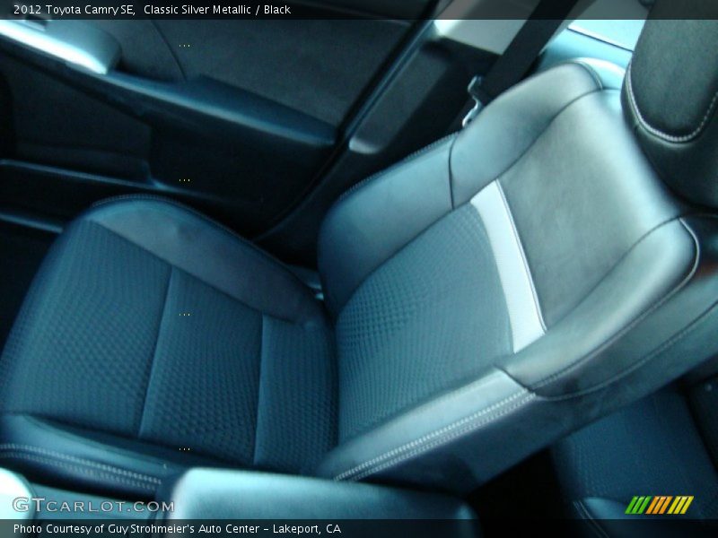 Classic Silver Metallic / Black 2012 Toyota Camry SE