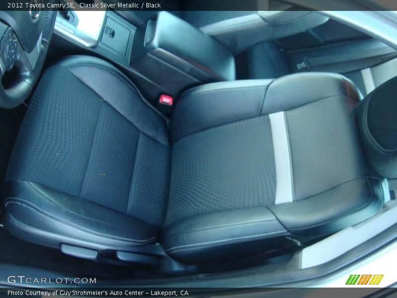 Classic Silver Metallic / Black 2012 Toyota Camry SE