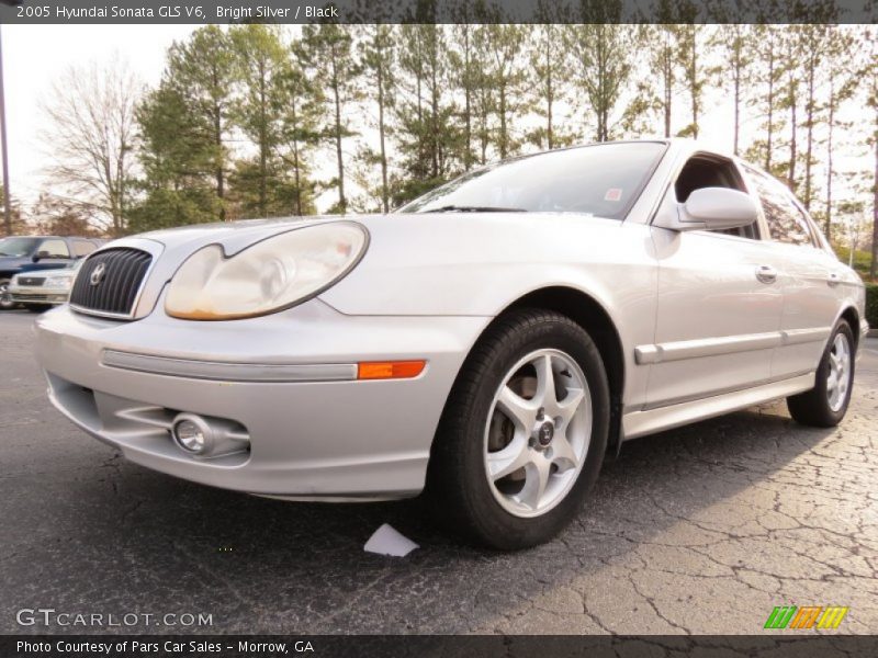 Bright Silver / Black 2005 Hyundai Sonata GLS V6