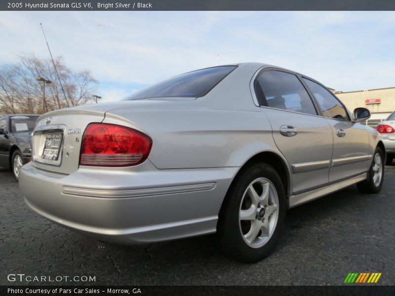 Bright Silver / Black 2005 Hyundai Sonata GLS V6