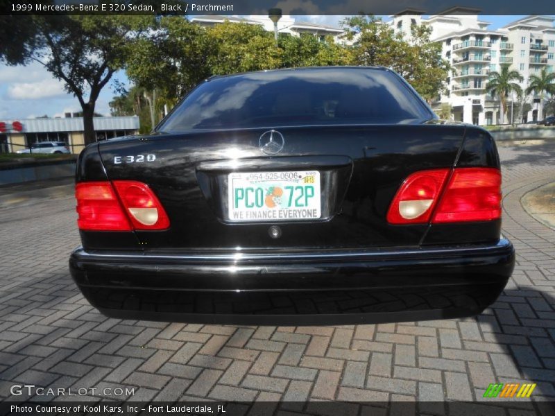 Black / Parchment 1999 Mercedes-Benz E 320 Sedan