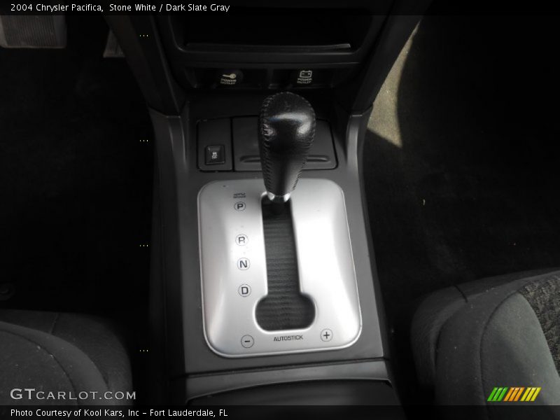 Stone White / Dark Slate Gray 2004 Chrysler Pacifica