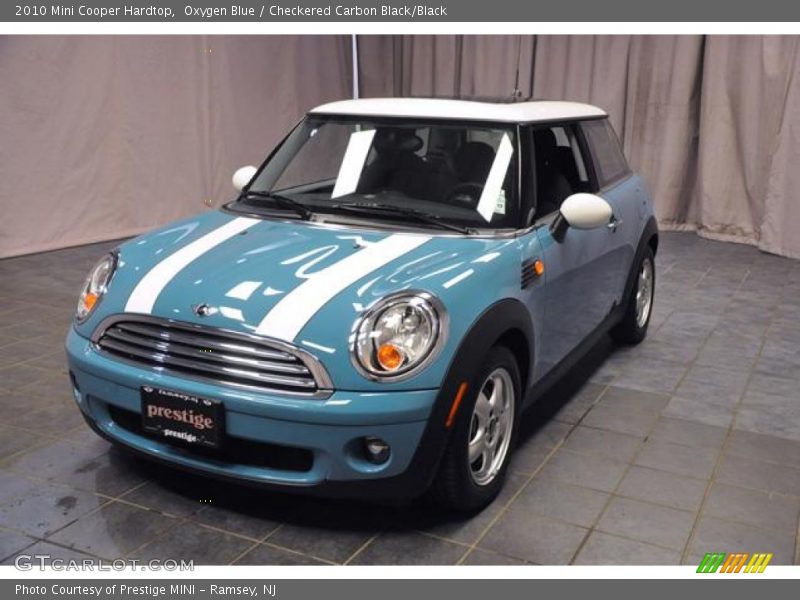 Oxygen Blue / Checkered Carbon Black/Black 2010 Mini Cooper Hardtop