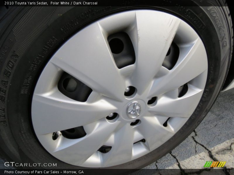 Polar White / Dark Charcoal 2010 Toyota Yaris Sedan
