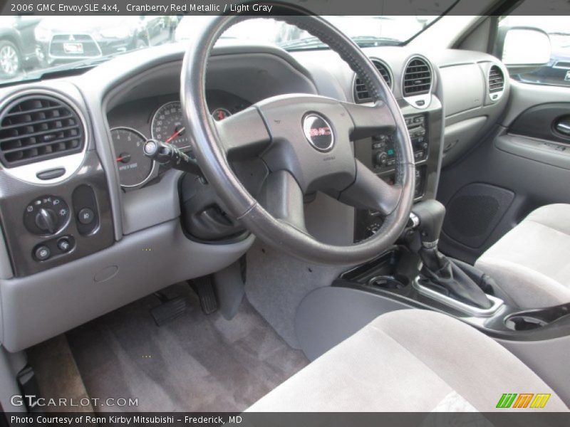 Dashboard of 2006 Envoy SLE 4x4
